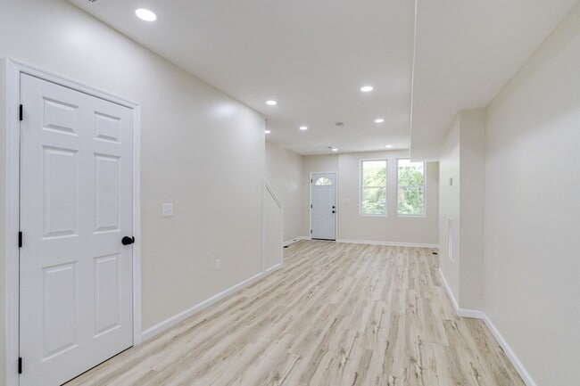 Building Photo - 2702 Beryl Ave