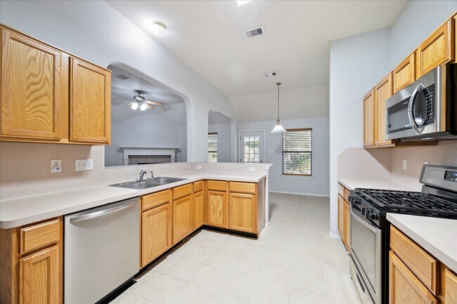 Building Photo - 4523 Bridgevillage Dr