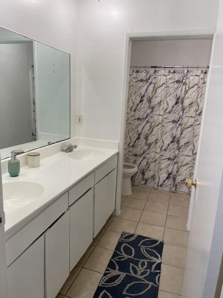 Building Photo - 38604 10th St E