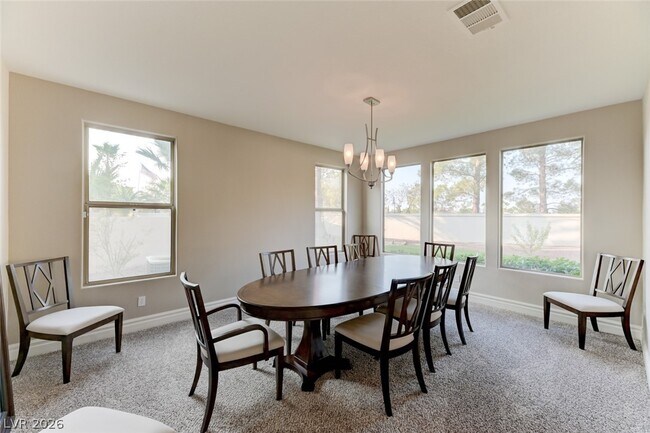Building Photo - 5 Chateau Whistler Ct