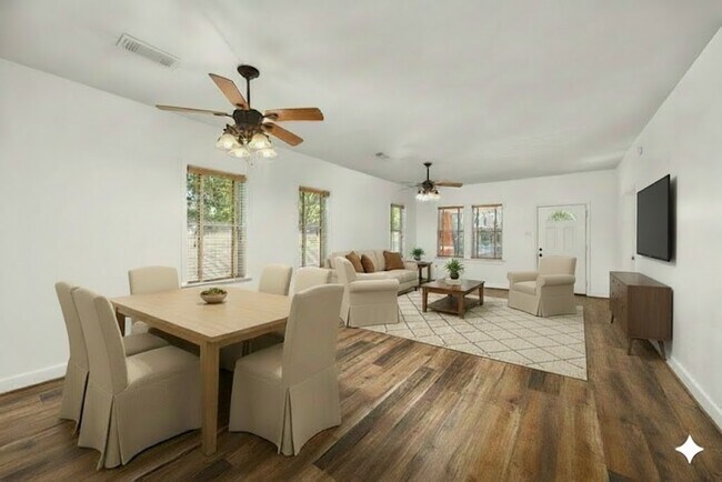 Building Photo - 1912 Shearn St