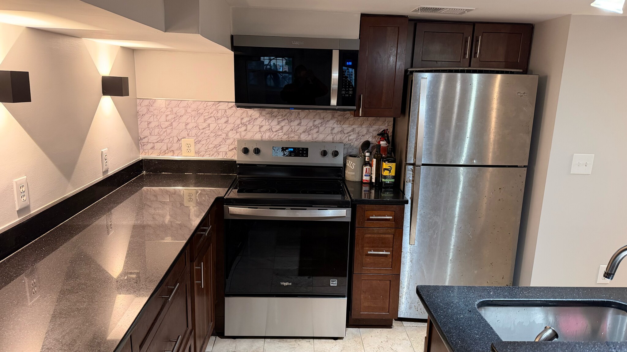 Building Photo - 1342 Park Rd NW