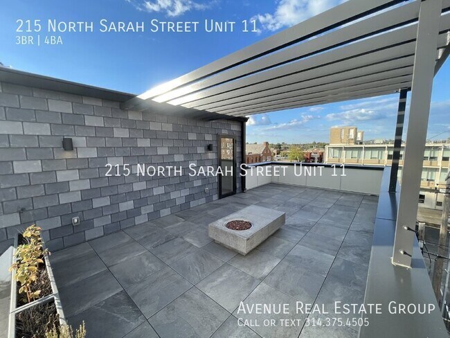 Building Photo - 215 N Sarah St