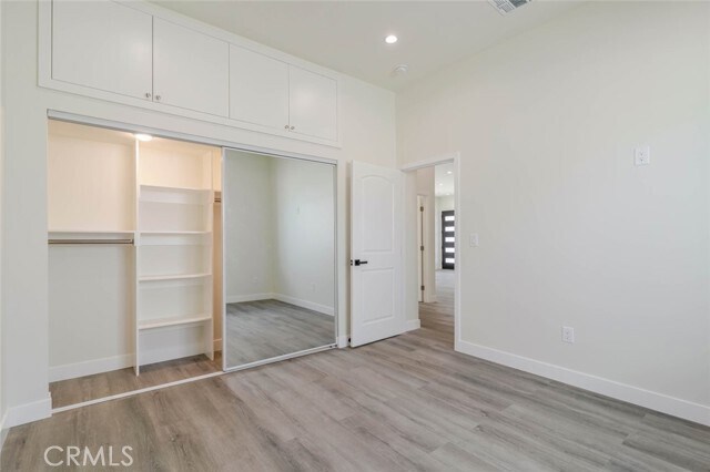 Building Photo - 10654 Nassau Ave