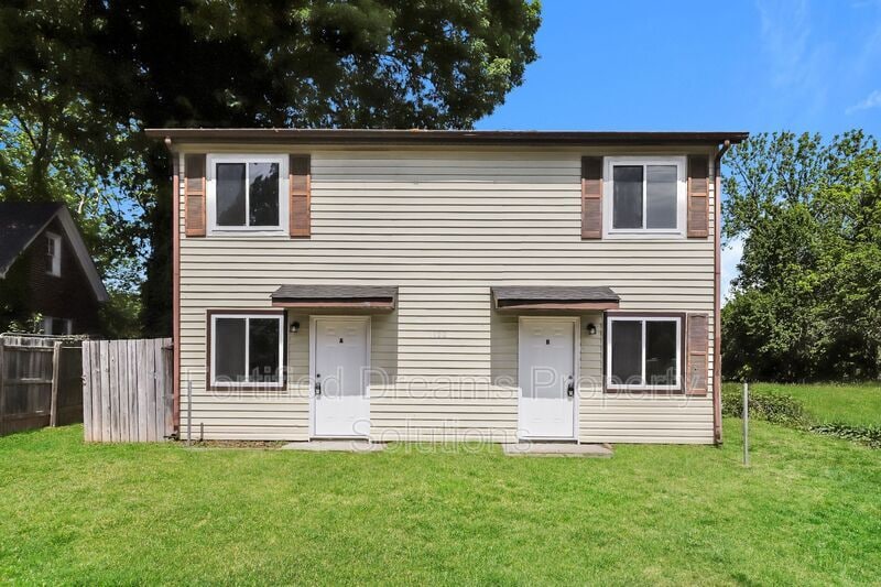Building Photo - 1102 Campbell St