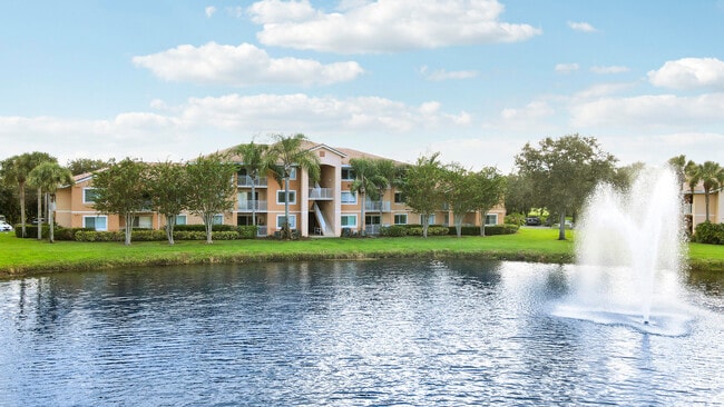 Building Photo - 181 SW Palm Dr