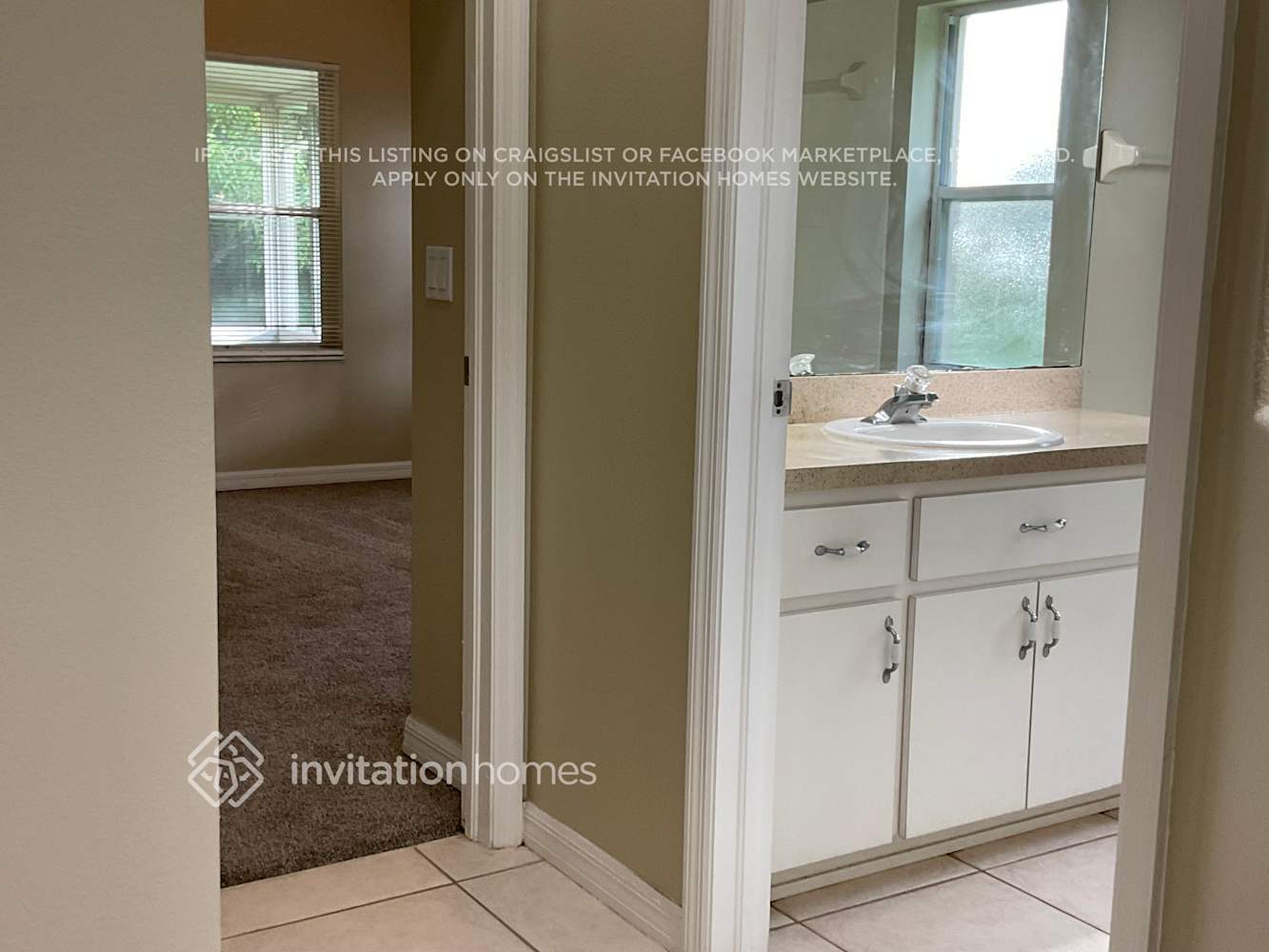 Building Photo - 11011 Lynn Lake Cir