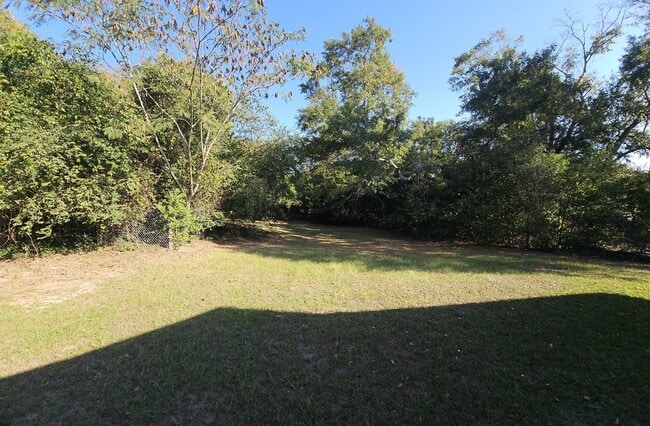 Building Photo - 5807 Hunter Rd