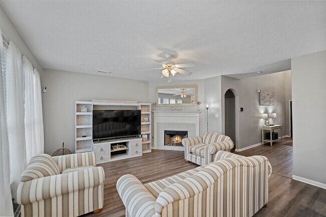 Building Photo - 20907 Wind Field Ln