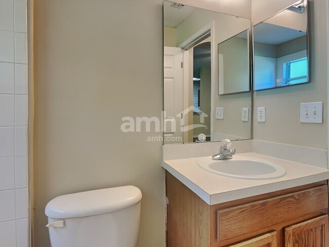 Building Photo - 11525 Jerry Adams Dr