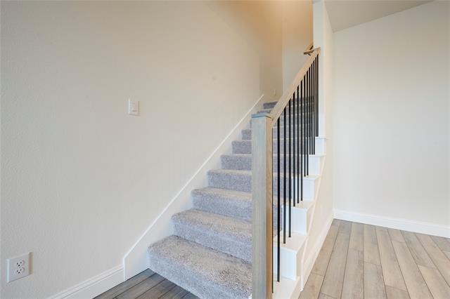 Building Photo - 13027 Makers Dr