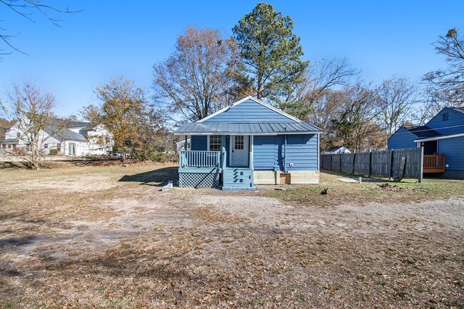 Building Photo - Charming Fully Renovated 2BR/1BA in the Heart of Loganville!