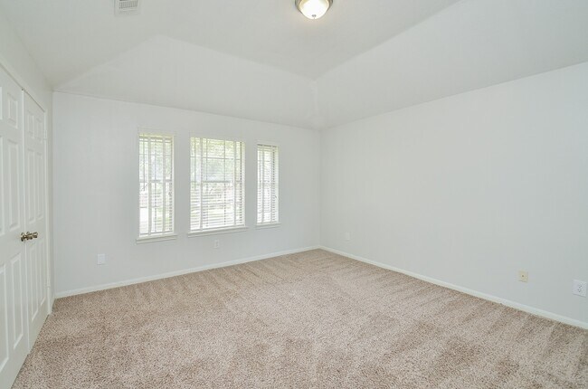 Building Photo - 6310 Oakburl Ln