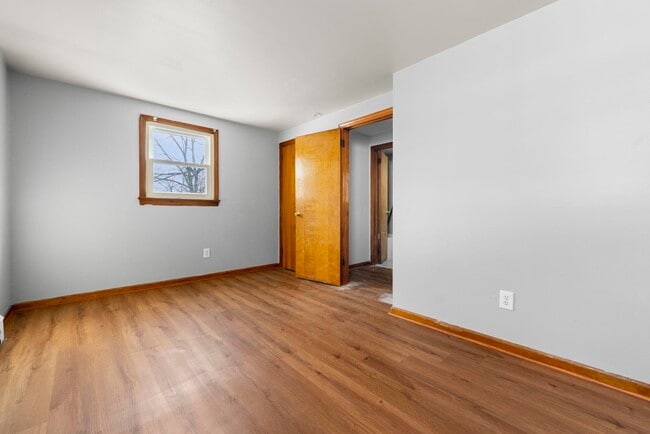 Building Photo - 336 Princeton Ave