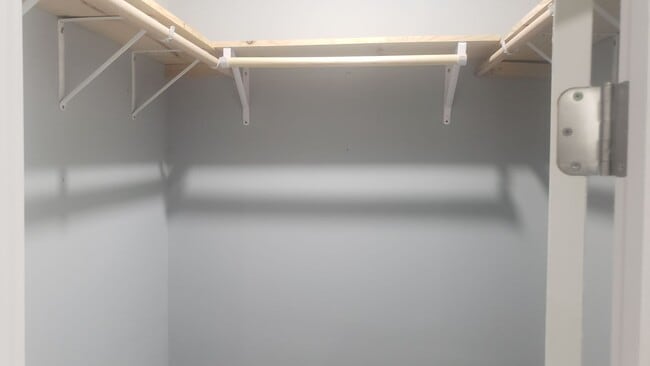 Building Photo - Delightful 3br 3ba Townhome in Chapel Hill...