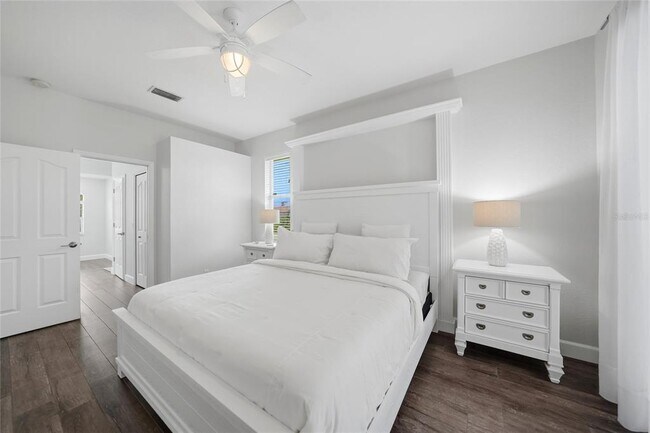 Building Photo - 2880 Vogler Ln
