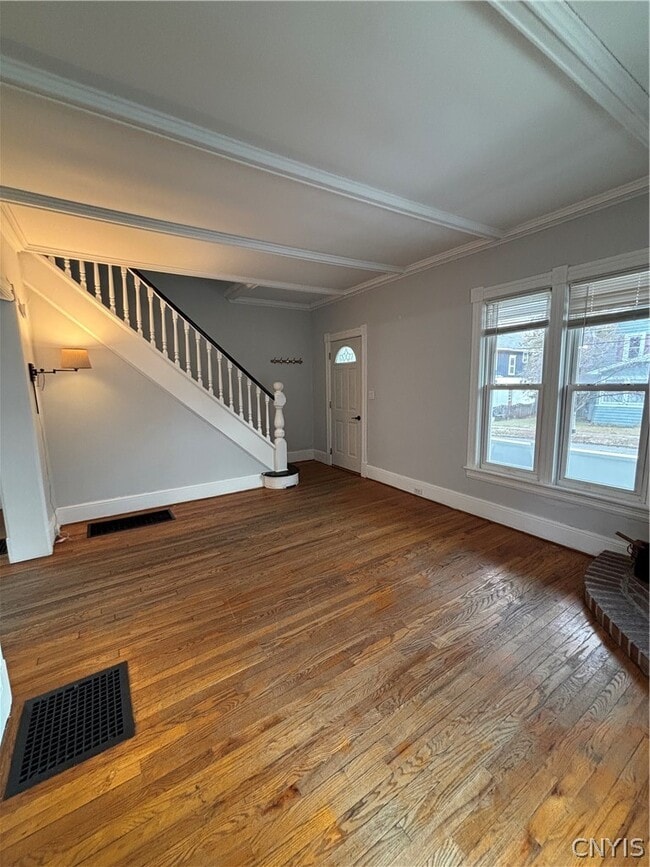 Building Photo - 1108 Salina St