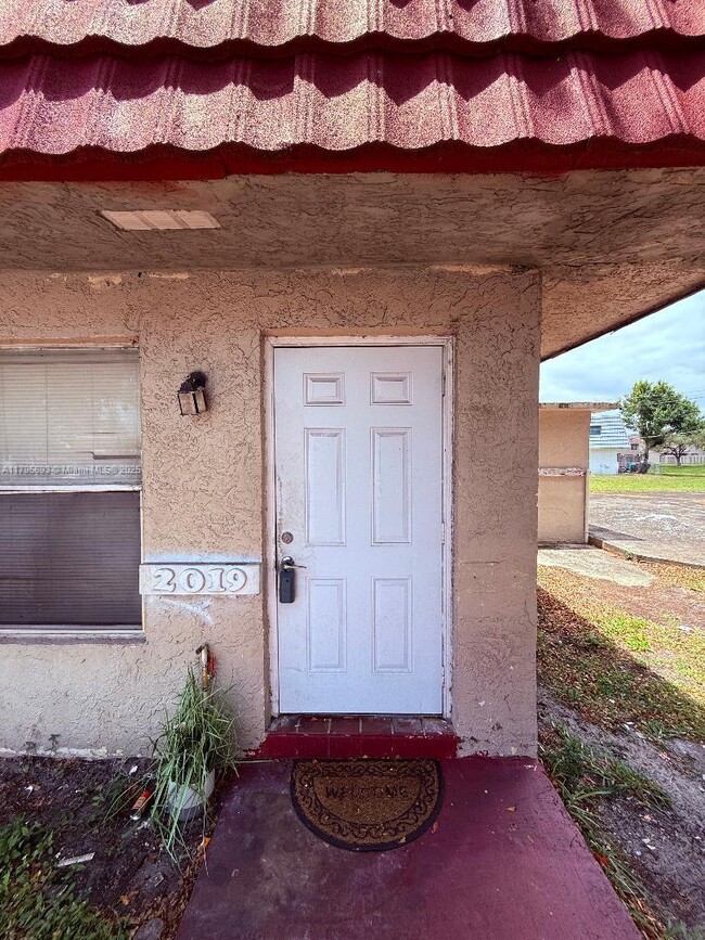 Building Photo - 2011 NW 59th Ave