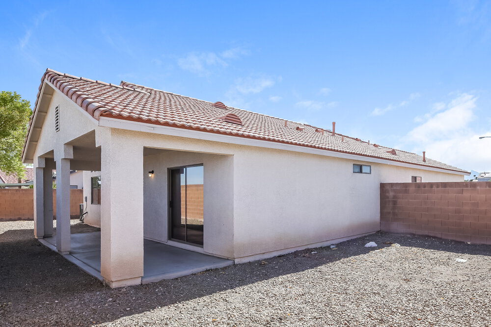 Building Photo - 5936 Crestmont Dr