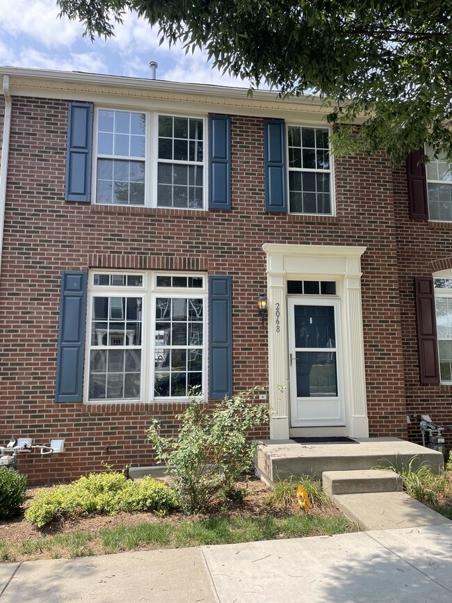 Building Photo - 2068 Lockwood Dr