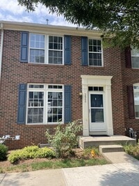 Building Photo - 2068 Lockwood Dr