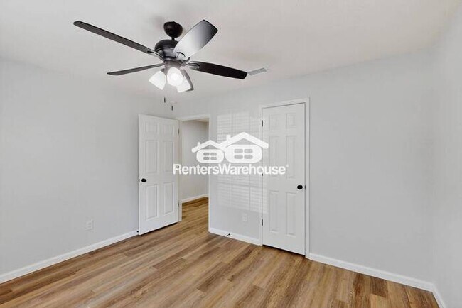 Building Photo - READY FOR MOVE-IN, 3-BEDROOM, 2-BATH HOME ...