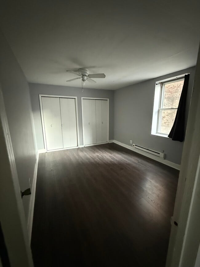 Bedroom 1 Closet - 808 S 6th St