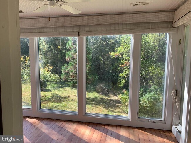 Building Photo - 18279 Foundry Rd