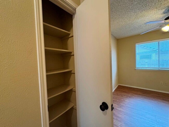 Building Photo - Come see this great single-story home available in Buckingham Estates subdivision!