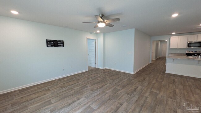 Building Photo - 10624 Queens Gate Cir