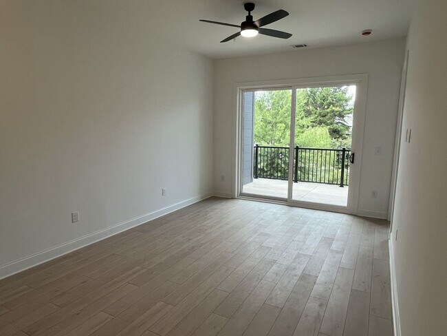 Building Photo - Brand New 2 Bed Condo in Cornelius