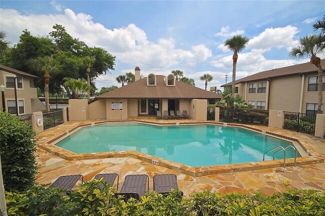 Building Photo - 2905 Antique Oaks Cir