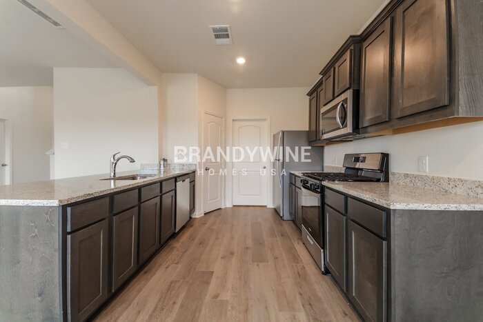 Building Photo - 9613 Klondike Dr