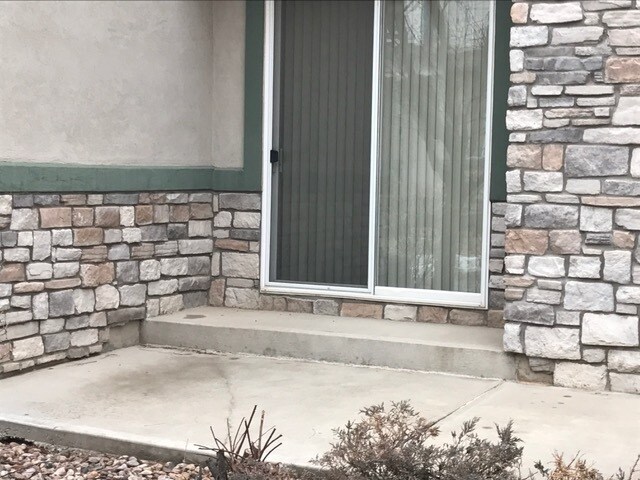 Building Photo - Spacious 3 Bed, 2.5 Bath Townhome in Rigden Farm! Unit E!