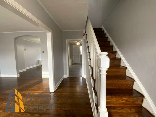 Building Photo - 3 Bedroom Home with Porch, Garage, and Finished Basement