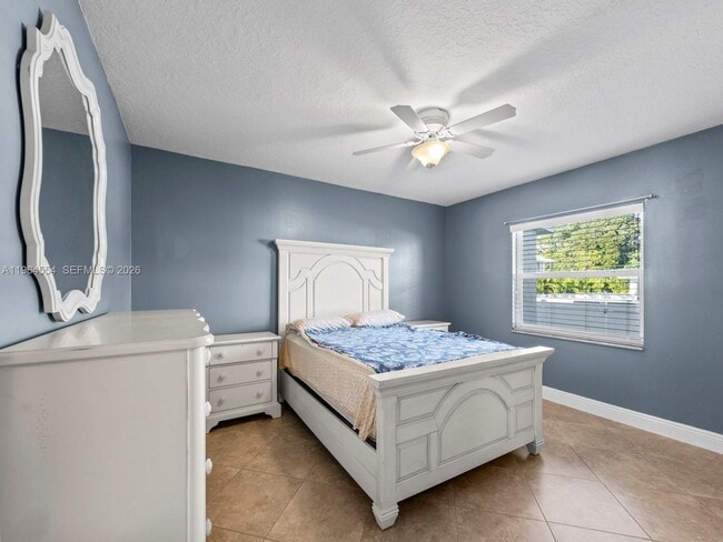 Building Photo - 40 High Point Rd