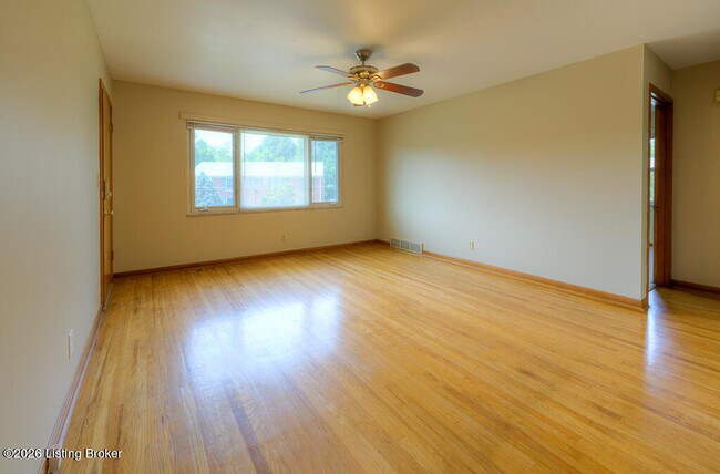 Building Photo - 2713 Riedling Dr