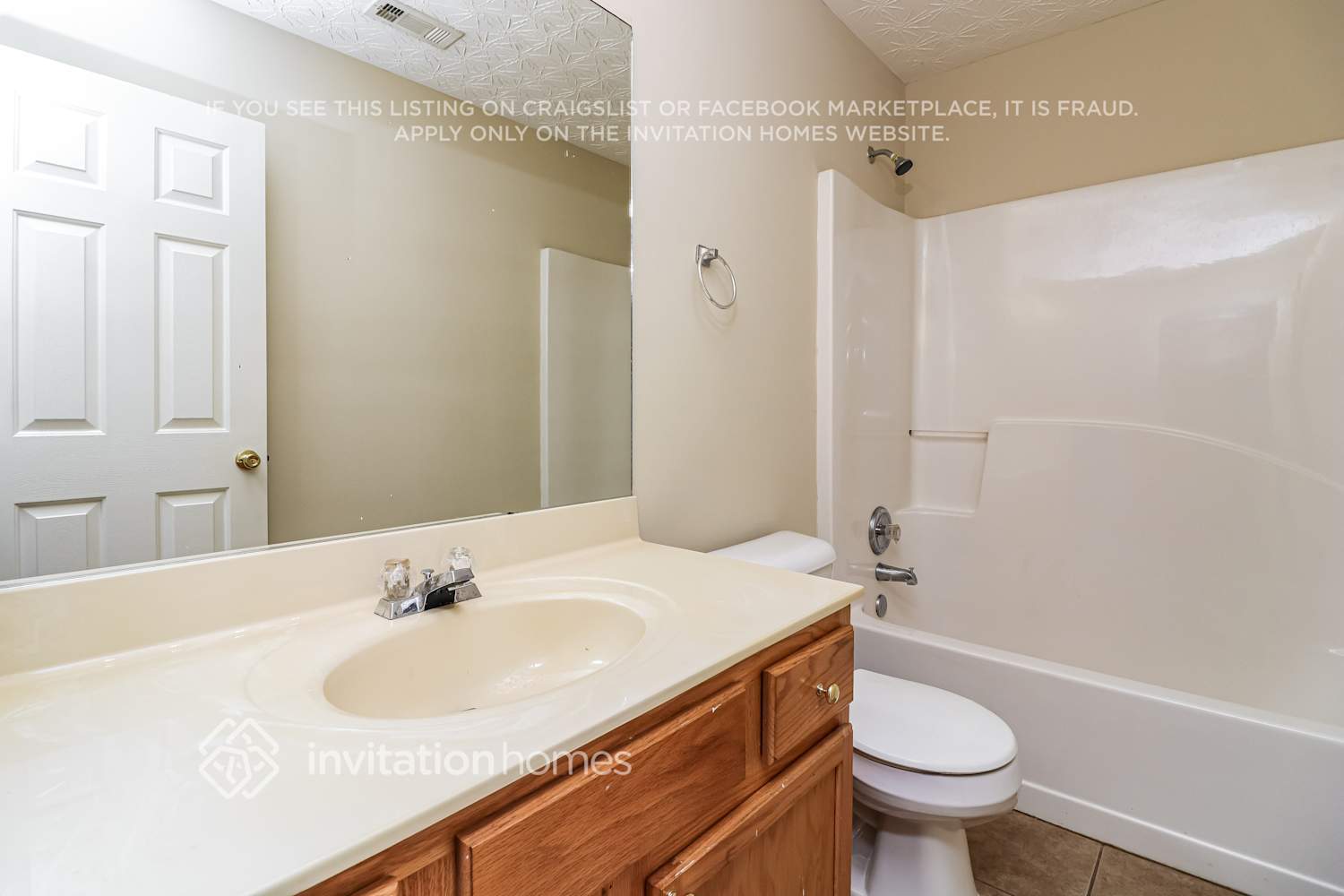 Building Photo - 214 Weatherstone Pointe Dr
