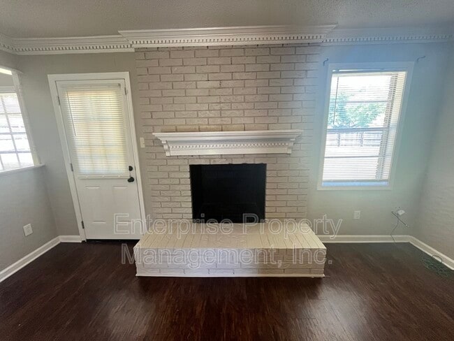 Building Photo - 4386 Sunnyslope Dr