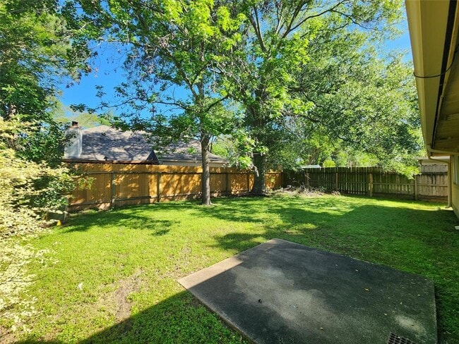 Building Photo - 15006 Yorktown Colony Dr