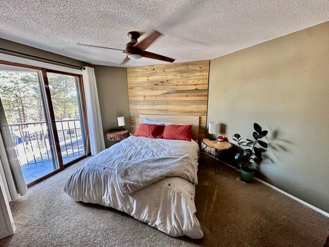 Master Bedroom - 3037 Forest Way