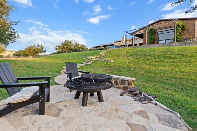 Building Photo - 9208 Madrone Ranch Trail