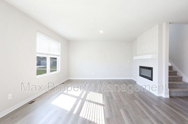 Building Photo - 5607 153rd St