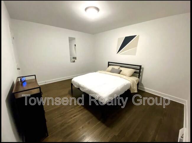 Building Photo - 6718 Woodstream Dr