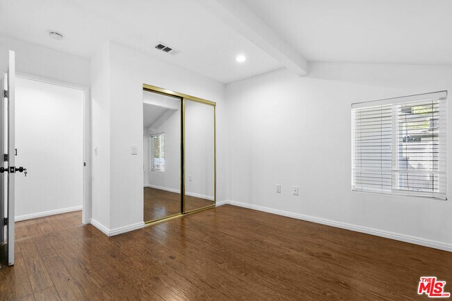 Building Photo - 4949 San Feliciano Dr