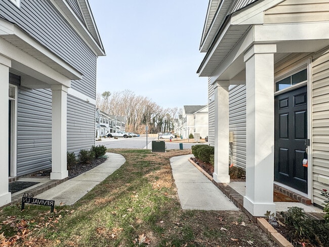 Building Photo - RENOVATED 4 BEDROOM/3 BATH IN VIRGINIA BEACH! READY FOR RENT!!