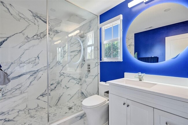 Building Photo - 2001 Barcelona Terrace