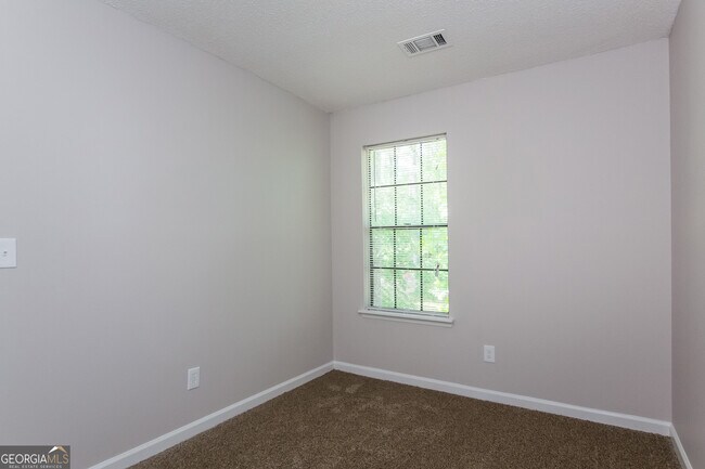 Building Photo - 979 Brandon Hill Way