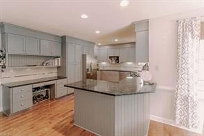 Building Photo - Gorgeous 4 bed, 3 bath in Great Bridge!