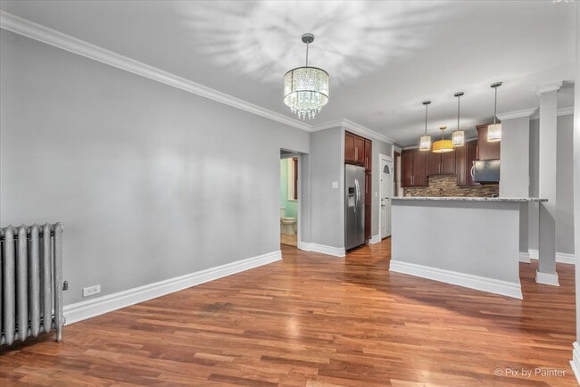 Building Photo - 5659 N Artesian Ave